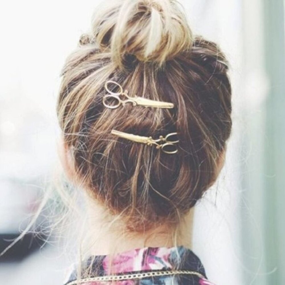 Brandy Melville Gold Metal Scissors Hair Clip Pin